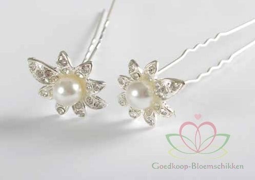 Brochespeld Lily Cream doosje 6 stuks