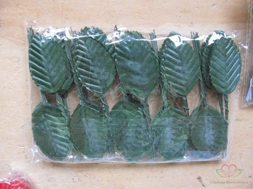 Blad Zijden blaadjes op draad Donkergroen 3*5 cm PAK200