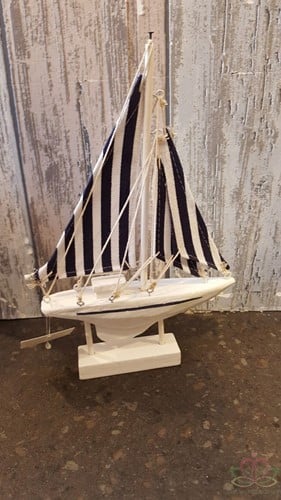[A-013907] Zeilboot Blauw/Wit Maritiem 23x14 cm