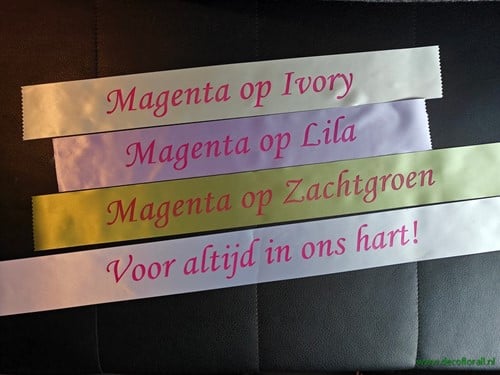 [A-025984] Bedrukt lint Lila met Magenta opdruk 70 mm 80 cm