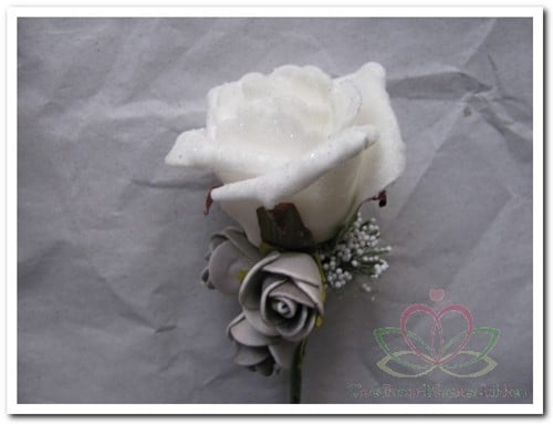 [A-008179] Corsage Roos Wit CEM5 Ilonka Maatwerk