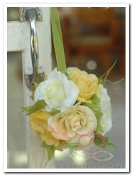 [A-027193] Bloemenbal Pomander RoseBall Wit Roze 14 cm