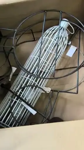 [A-028164] Restantenbox Bomvol Metalen frames Bekijk video voor inhoud